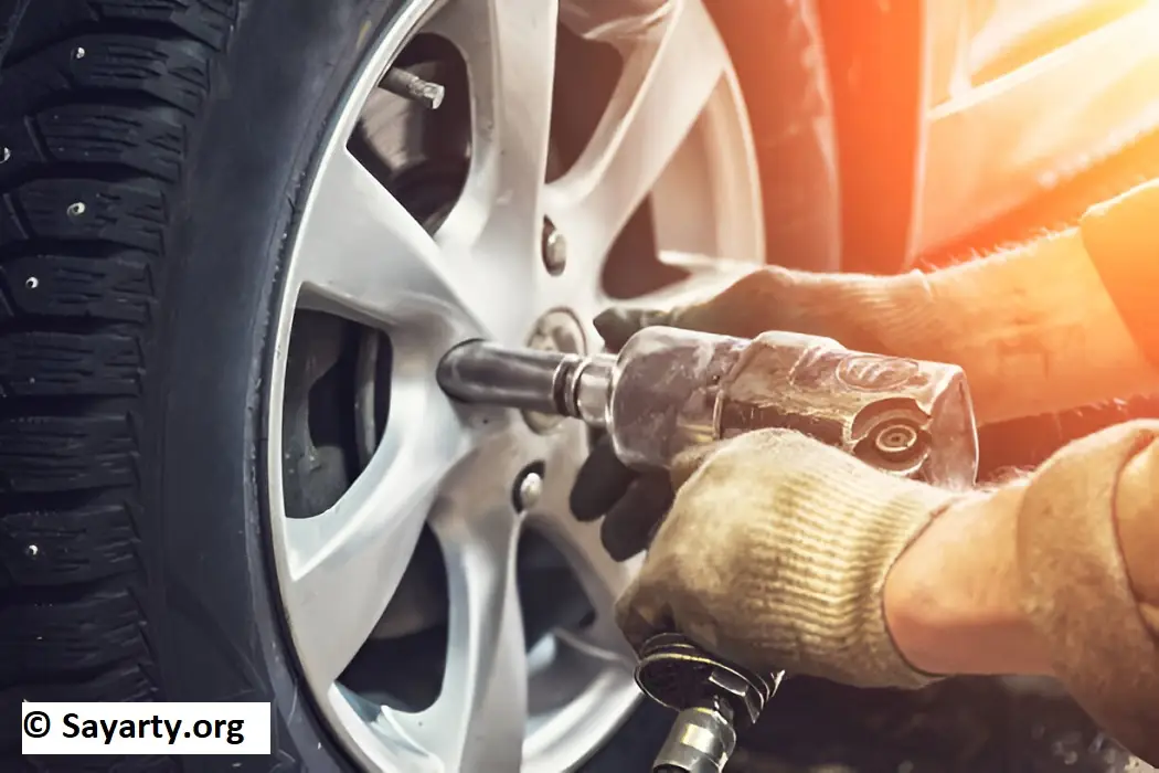 تبديل إطارات السيارة